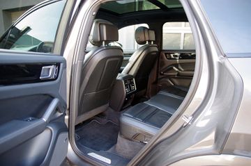 Porsche Cayenne S*Luft,Pano,14-W,SoftClose,BOSE,Standhz.
