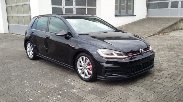 Volkswagen Golf 2.0 TSI DSG GTI Performance