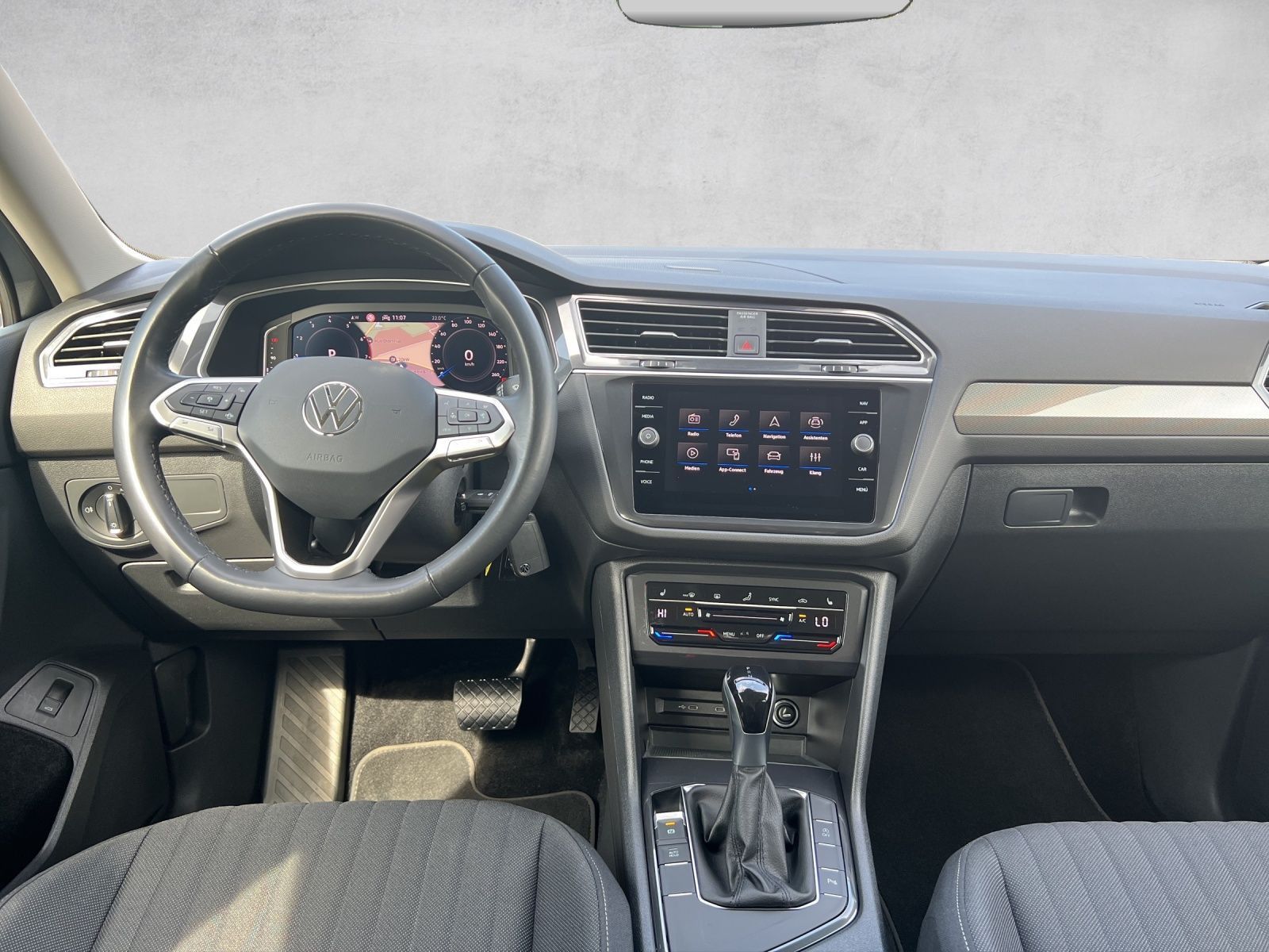 Tiguan Allspace Life 1.5 TSI DSG*AHK*Navi*ACC*L