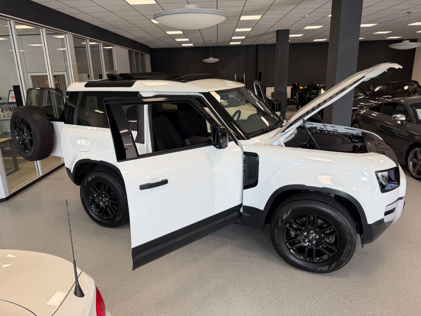 Land Rover Defender 90 3.0 D200|Faltdach|AHK|Design-P.|360° foto 3