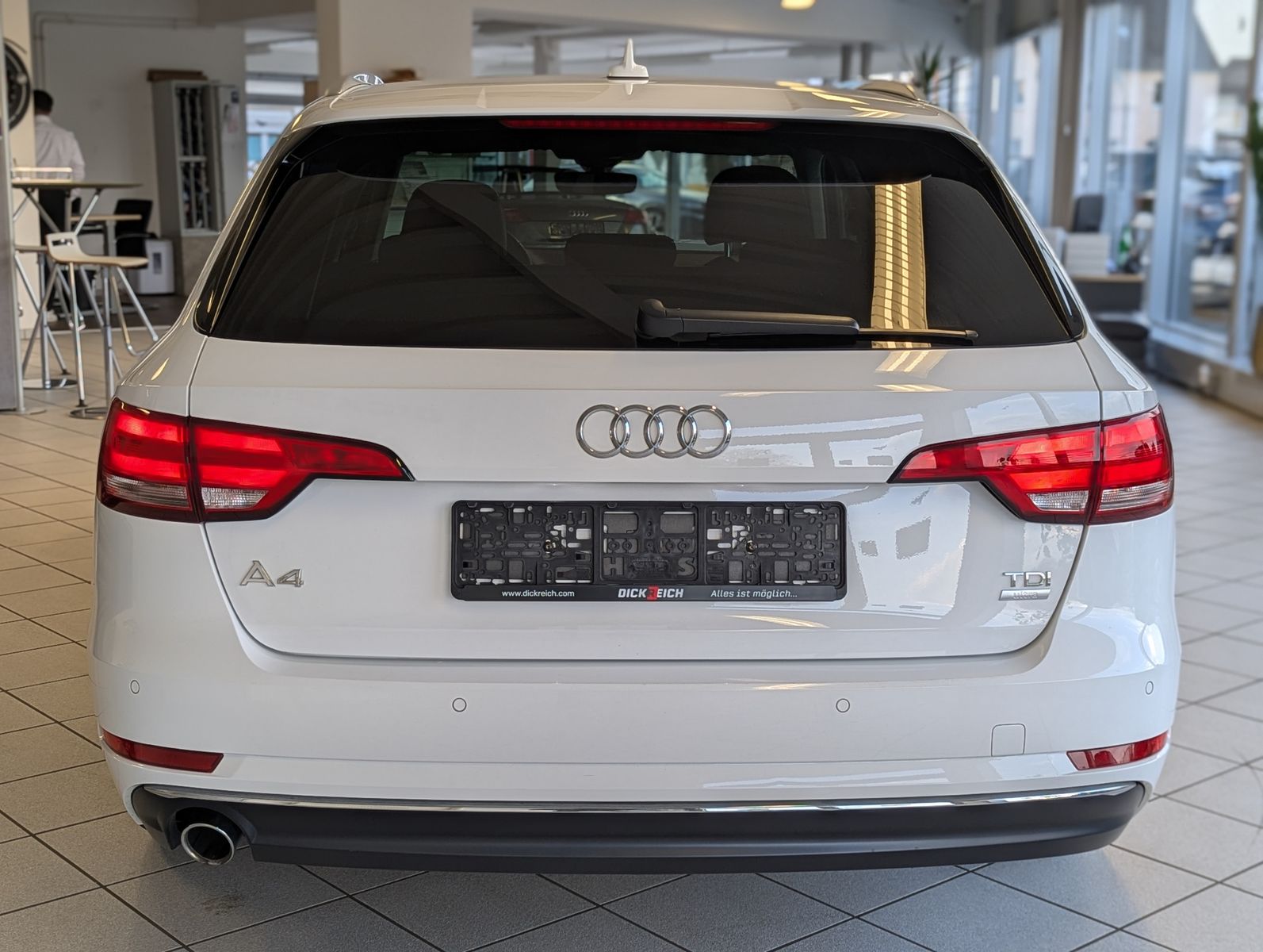 AUDI A4 2.0 TDI design ultra Sport-Fahrwerk Alcantara - Image 6