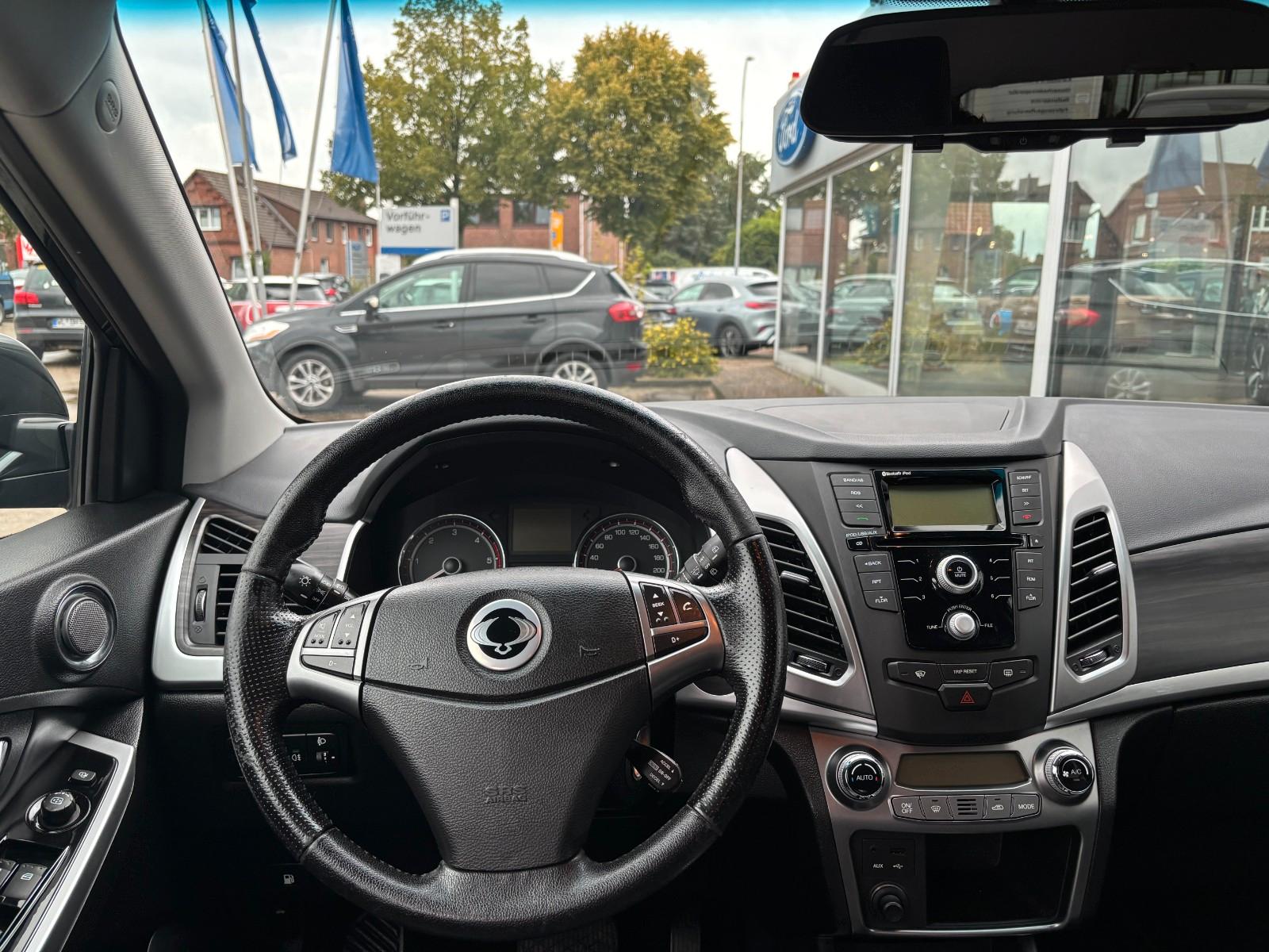 SsangYong Korando 2014 — photo 23