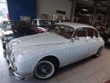 Jaguar MK II super von außen, innen und sogar von unten - Jaguar MK II in Wuppertal
