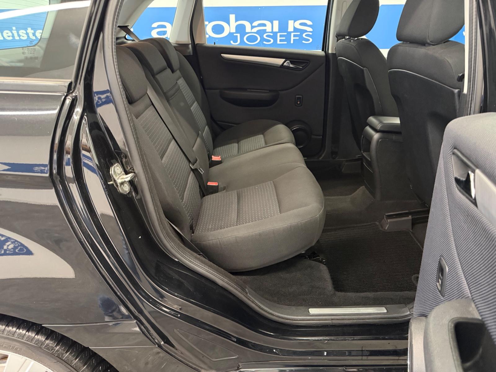 Mercedes-Benz B170 2009 — photo 15