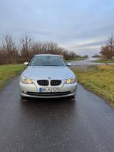 BMW 525 xi  - BMW 525: Xi
