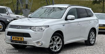 Mitsubishi Outlander - 8