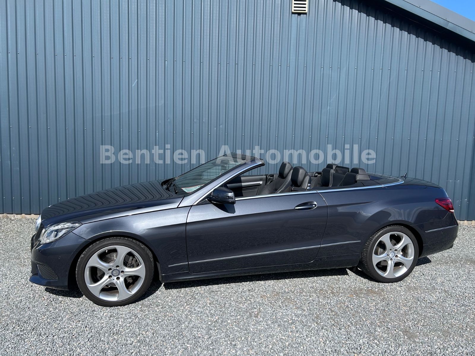 MERCEDES-BENZ E 200 Cabrio Sport-Paket,Leder,LED,Navi,