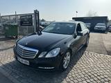 Mercedes-Benz E 200 E Limousine Aut. E 200 CDI BlueEfficiency - Mercedes-Benz E 200: E200cdi