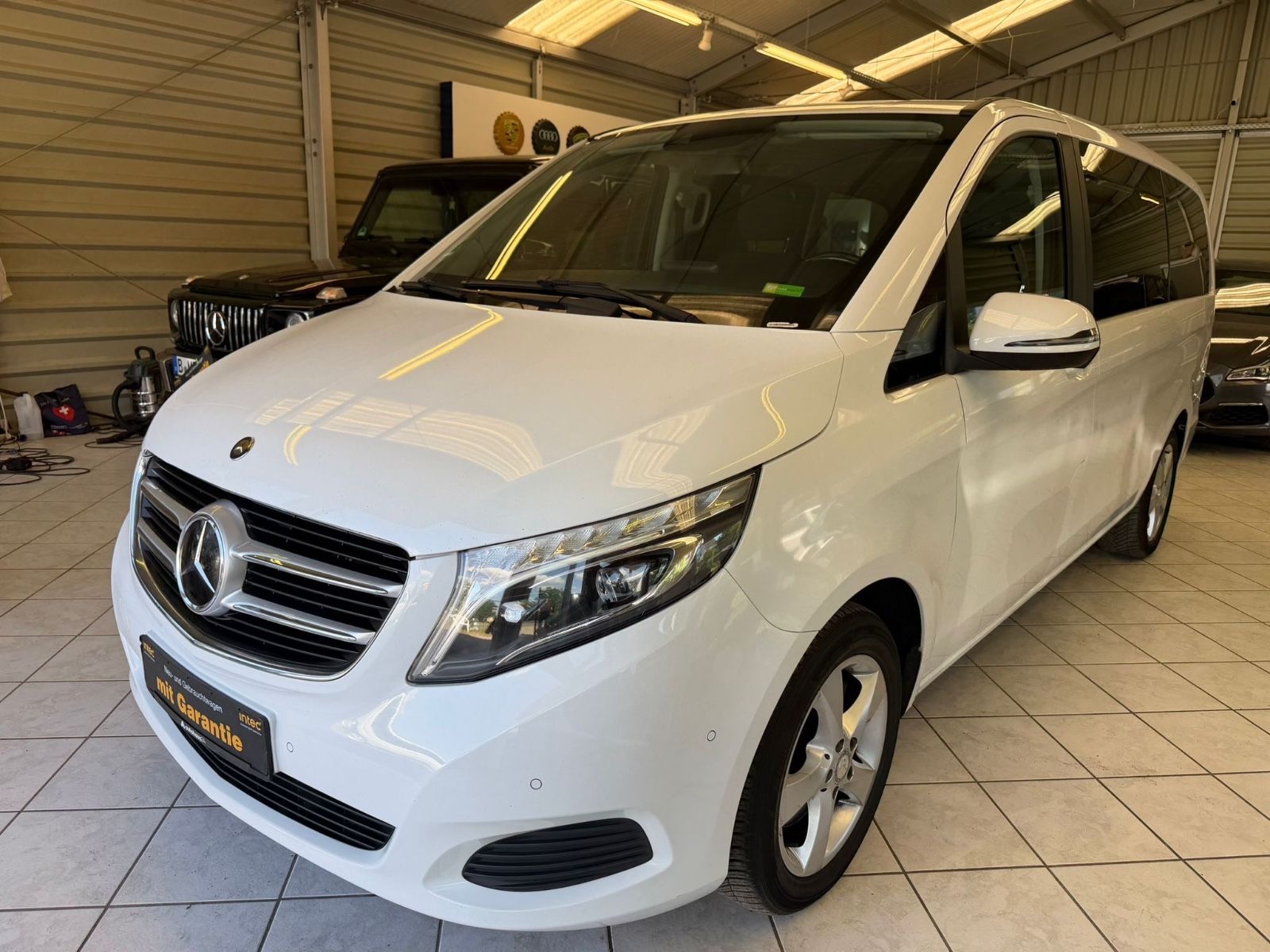 MERCEDES-BENZ V 220 d EDITION lang 7xSitzer Xenon Standheizung