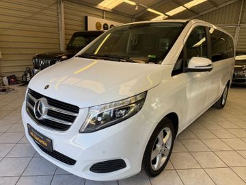 Mercedes V 220 - 1