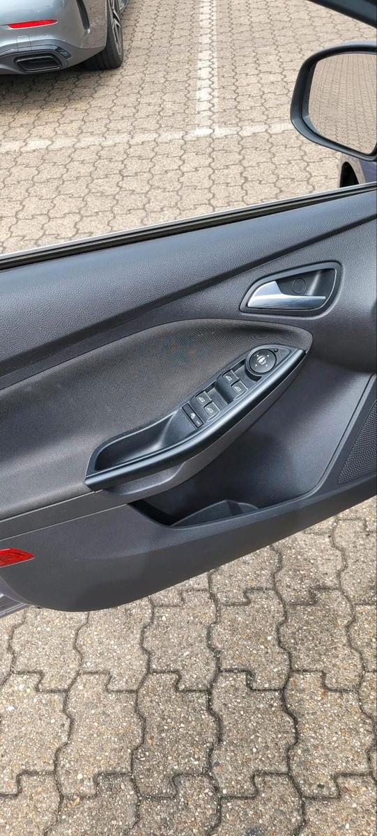 Ford Focus 2012 — photo 5