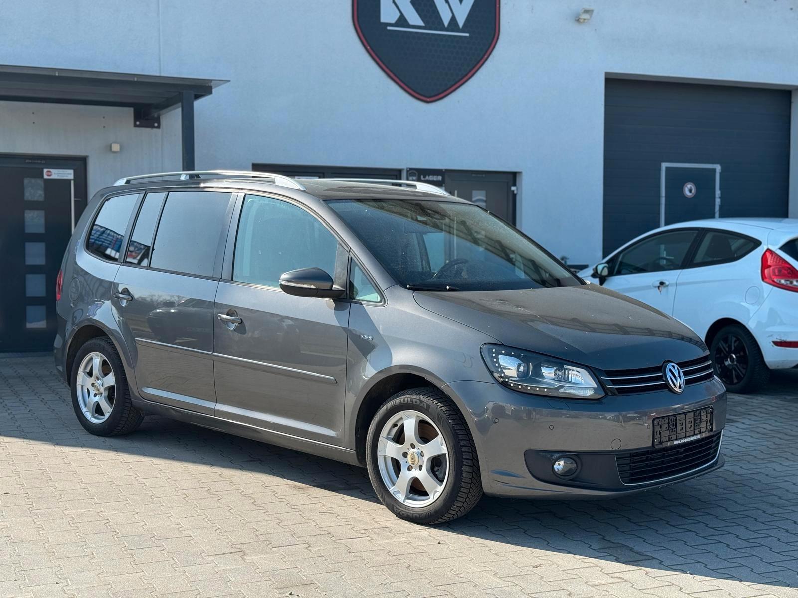 Volkswagen Touran Life BMT 7-Sitze