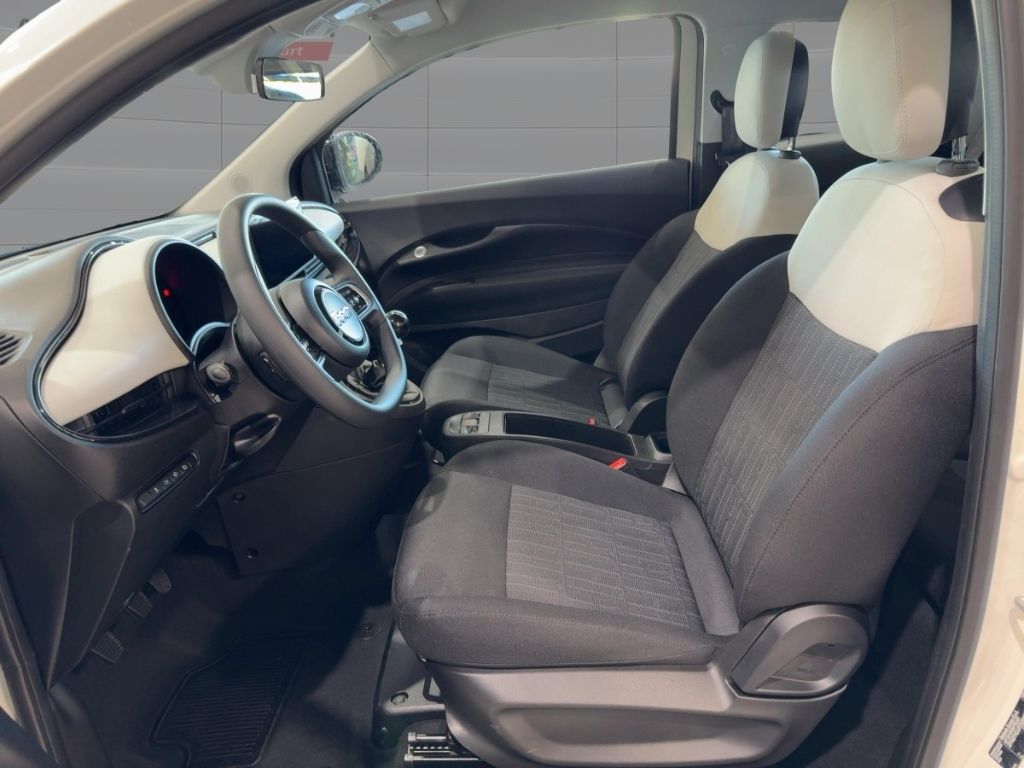Fahrzeugabbildung Fiat 500 Hybrid Pop, Tech-Paket, DAB, Klimautom, CarP