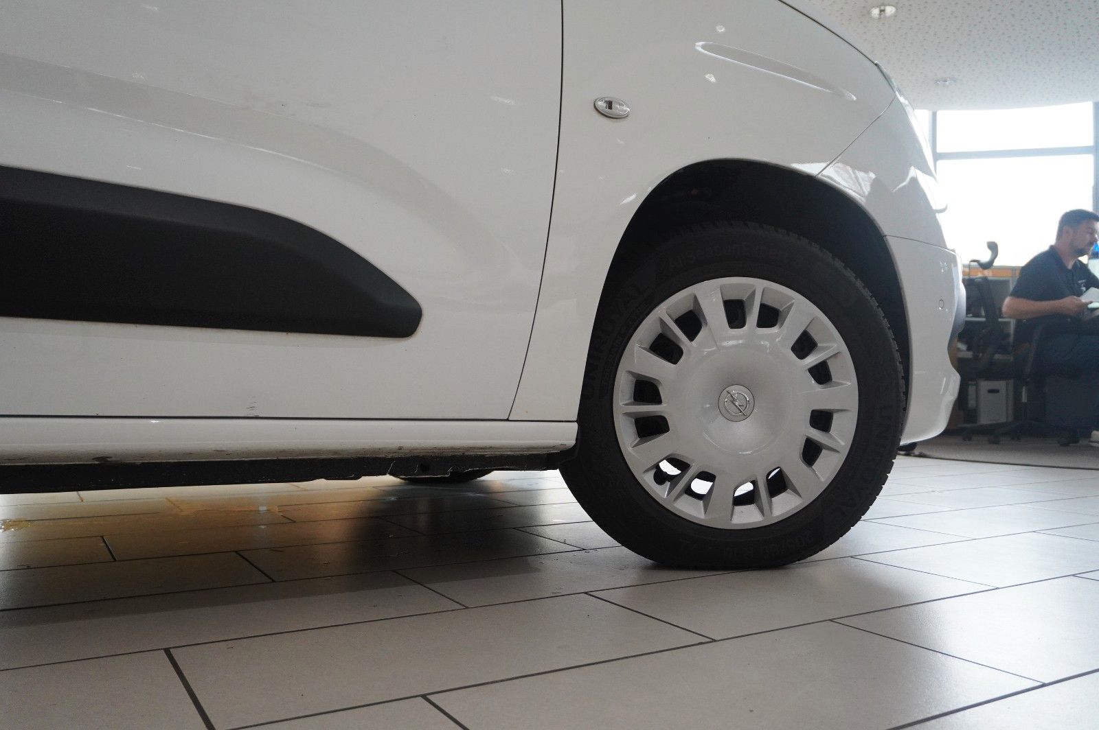 Fahrzeugabbildung Opel Combo-e LIFE ELEGANCE 11KW NAVI/KAMERA/VIRT./DAB