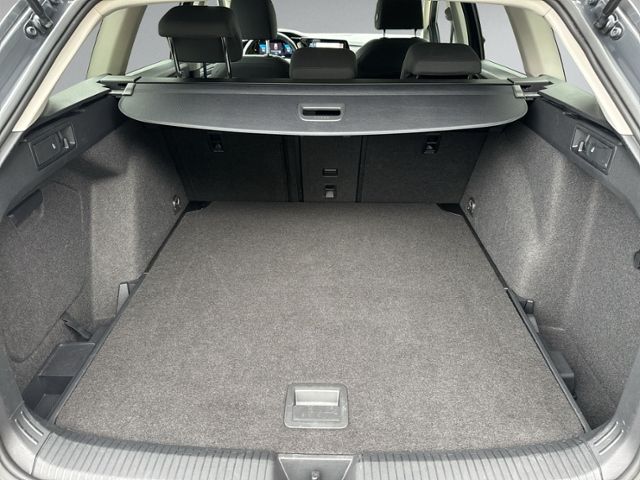 Golf Variant 1.5 TSI STYLE IQ.LIGHT+NAVI+RFK+ACC