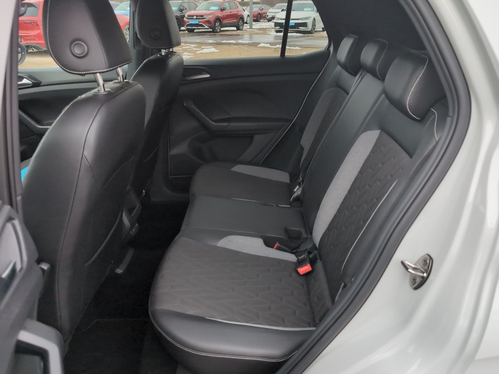 Volkswagen T-Cross - Bild 11