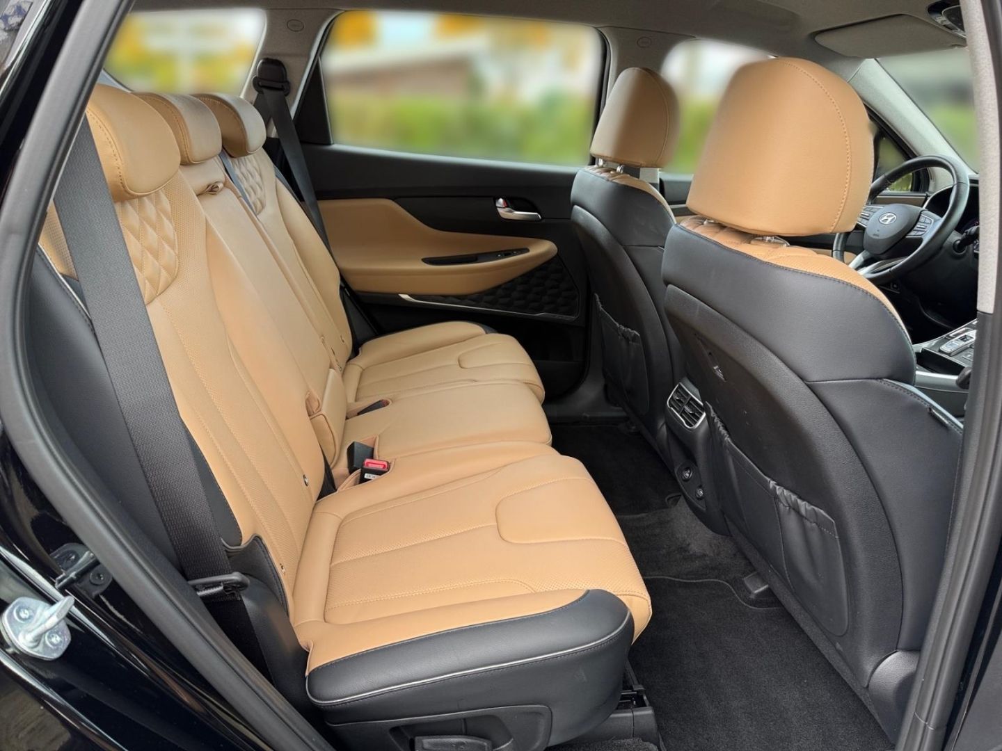 Fahrzeugabbildung Hyundai SANTA FE 1.6T 4WD Hybrid Trend  Navi Kamera LED