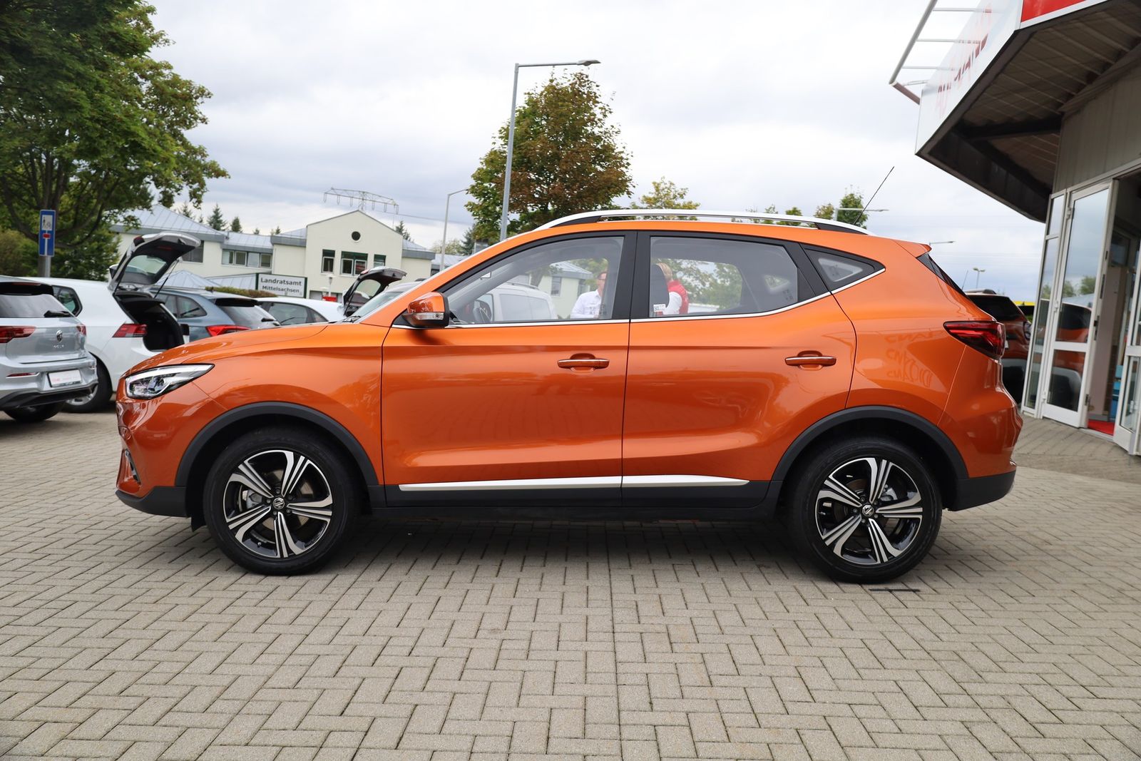 MG ZS