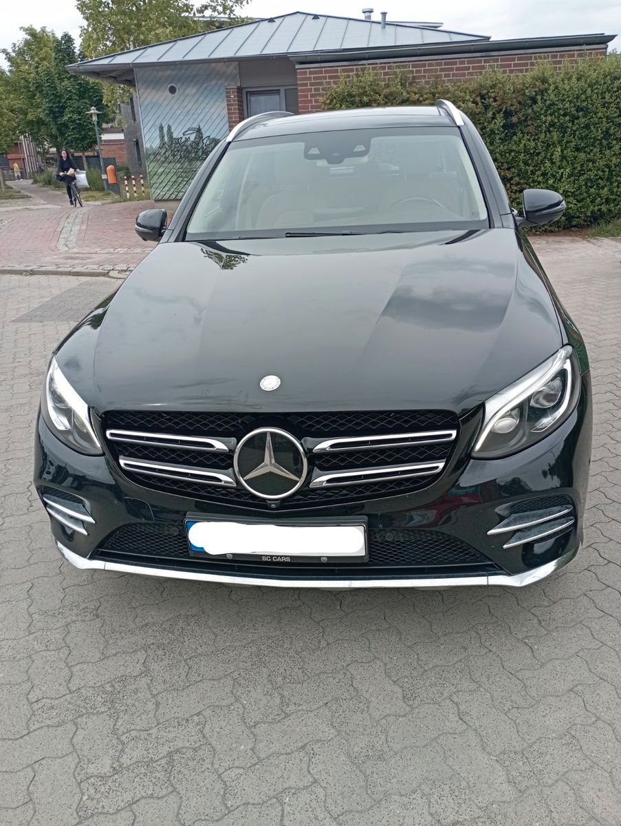 MERCEDES-BENZ GLC 250 d 4MATIC Autom. - AMG Line .- Burmester 