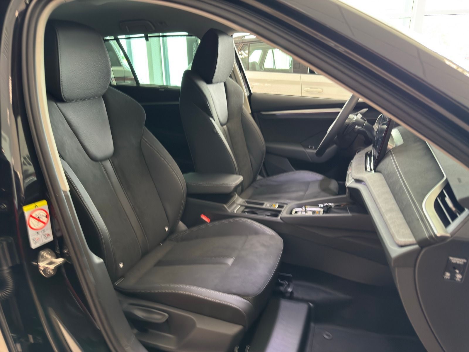 Fahrzeugabbildung SKODA Octavia 1.5 TSI mHEV Selection
