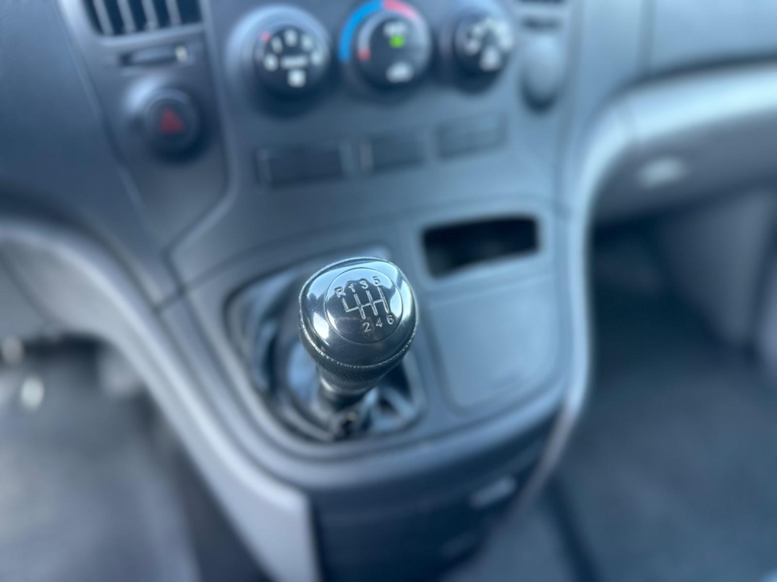 Hyundai H-1 KASTEN H1 STAREX *KLIMA*EFH*2xSCHIEBETÜR*