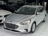 Ford Focus Turnier Cool&Connect *AUTOMATIK*AHK*WINTER - Ford Focus Gebrauchtwagen in Stuttgart