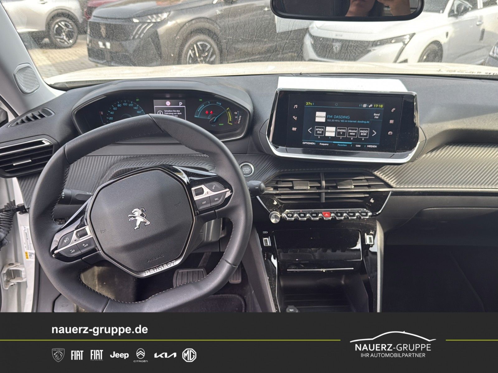 Fahrzeugabbildung Peugeot 2008 e- Allure