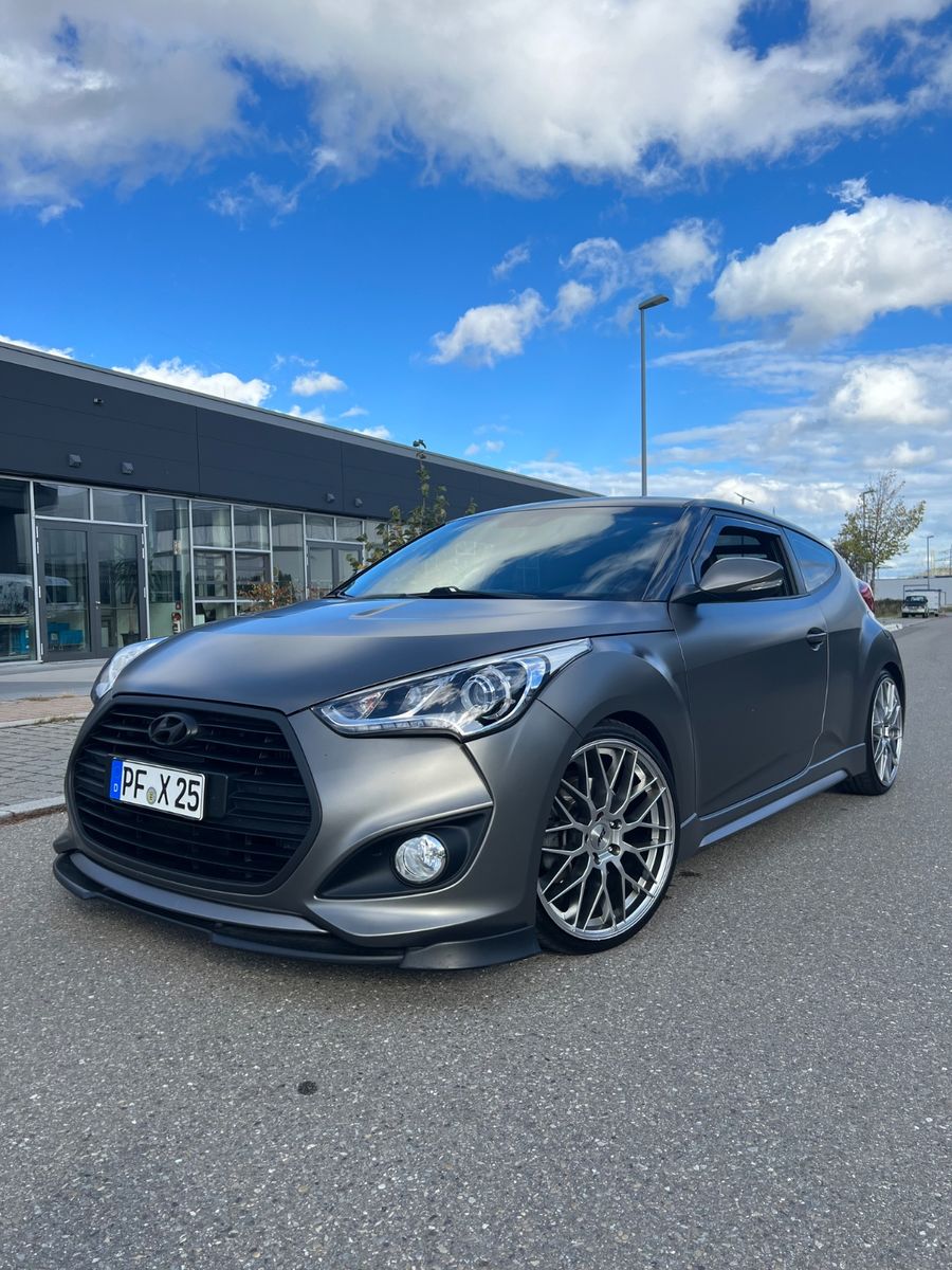 HYUNDAI Veloster