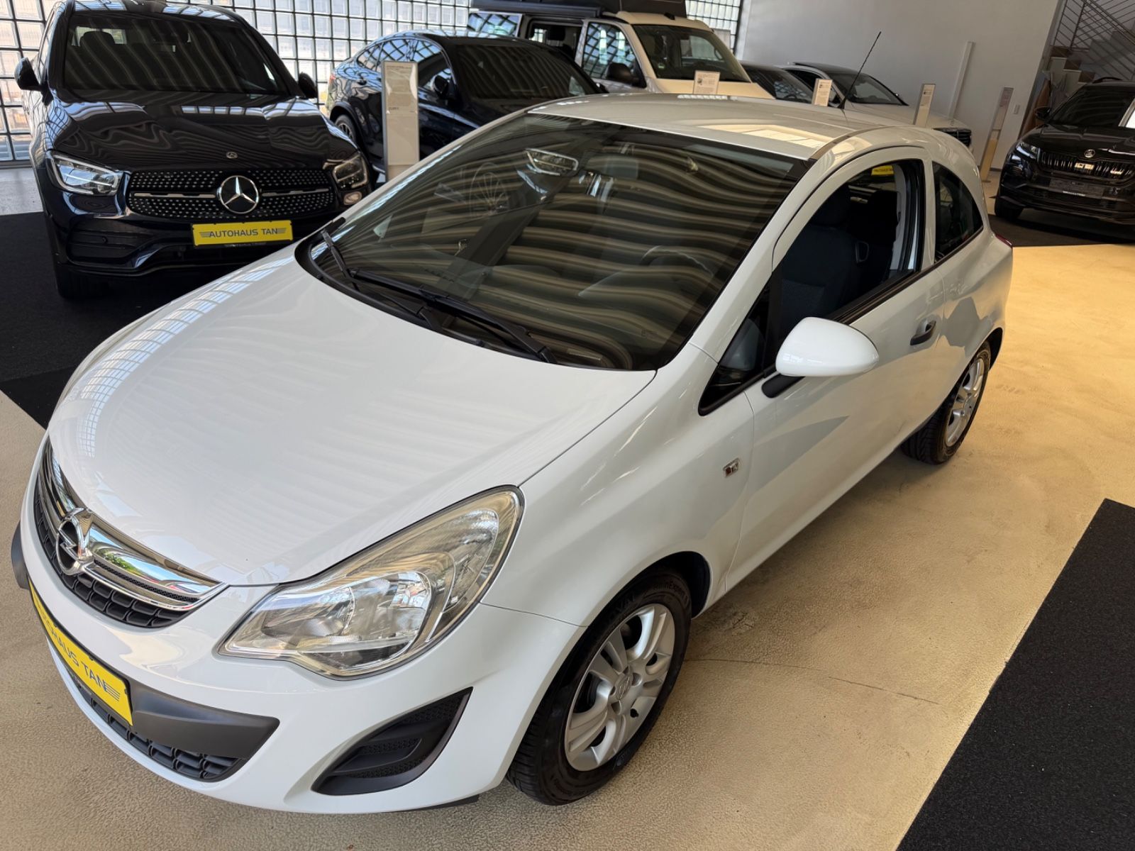 Fahrzeugabbildung Opel Corsa D Selection 1.4 *NUR 45.990KM*