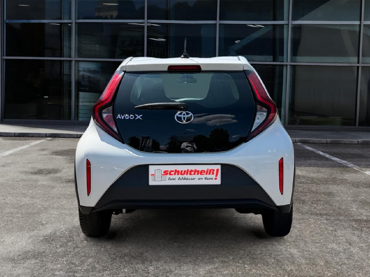 Fahrzeugabbildung Toyota Aygo X Basis