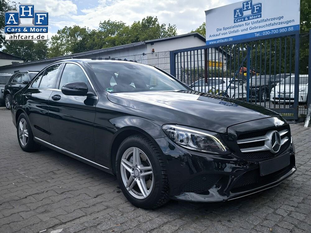 Mercedes-Benz C 220 d Avantgarde AUTM ACC GSD R-CAM PDC NAVI