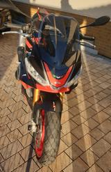 Aprilia 1100 V4 Tuono factory - APRILIA TUONO V4 1100 FACTORY