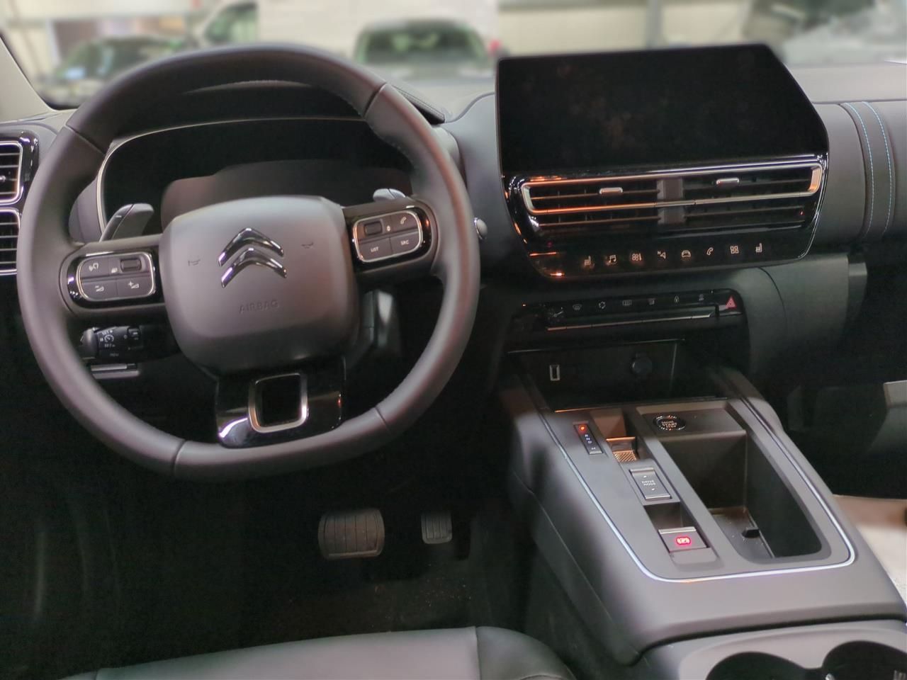 Fahrzeugabbildung Citroën C5 Aircross BlueHDi 130 EAT8 Max Automatik Navi