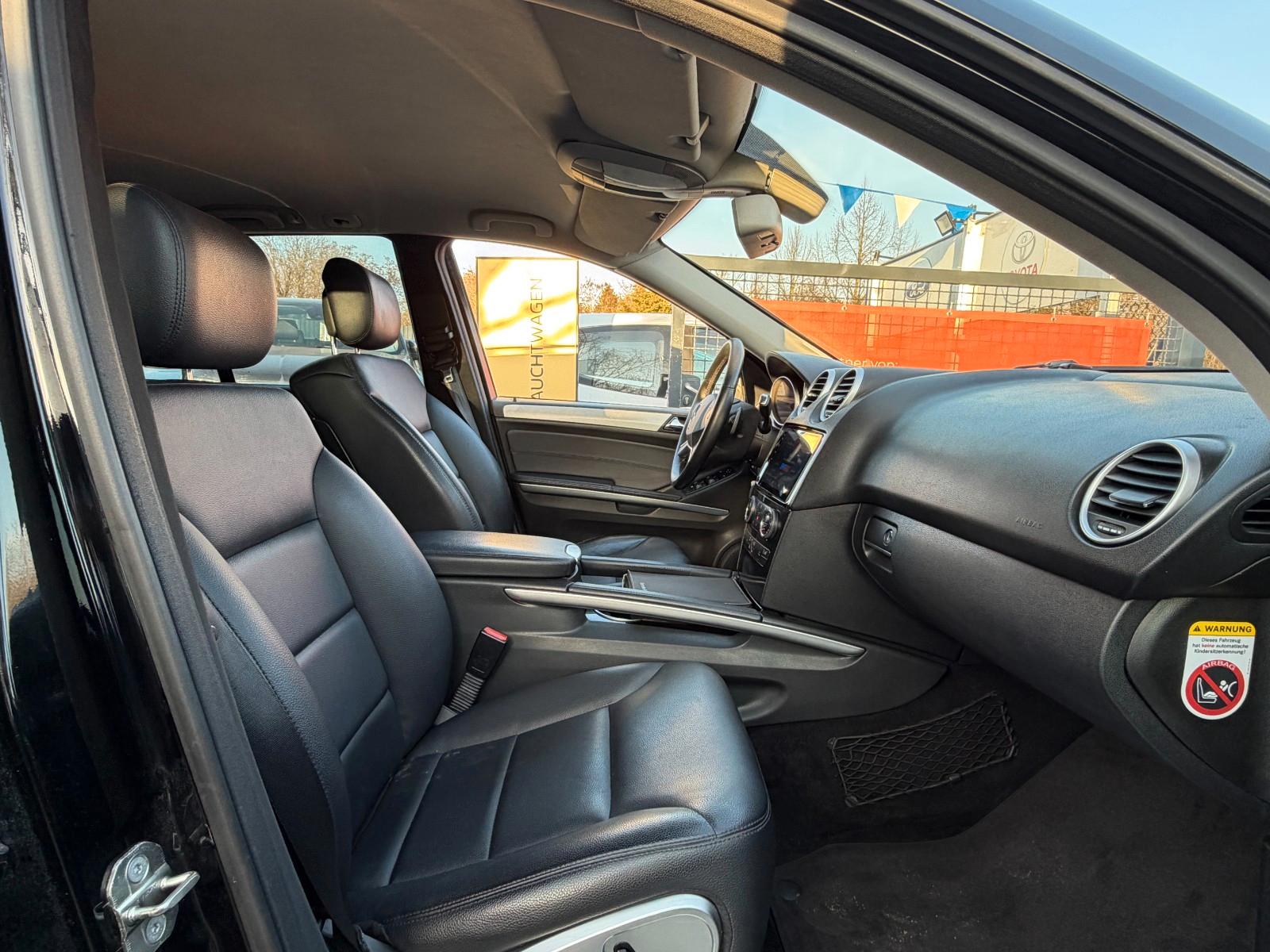 Mercedes-Benz ML300 2009 — photo 18