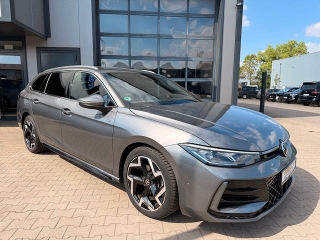 Volkswagen Passat Variant 2.0 TDI R-line ACC LED