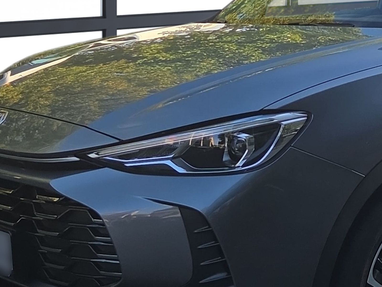 Fahrzeugabbildung MG ZS 1.5 Hybrid+ Luxury Autom. *360°Kamera*SITZHZG