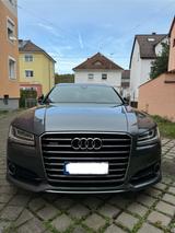 Audi A8 L 3.0 S-Line quattro - - Audi A8 mit Benzin-Antrieb: Limousine