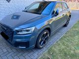 Audi Q2 35 TFSI S tronic sport sport - Audi Q2 mit Panoramadach