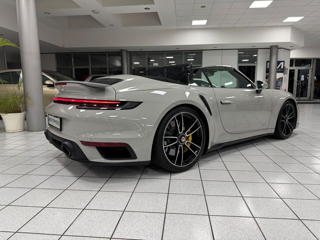 Porsche 992 911 Turbo S Cabrio*CHRONO*PCCB*PASM*NACHT*