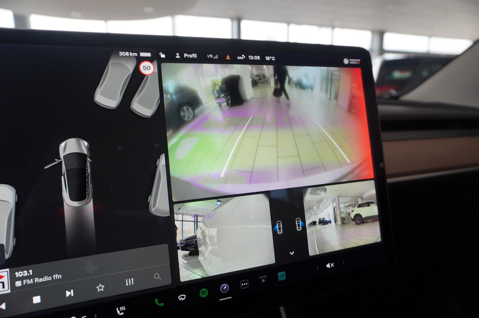 Fahrzeugabbildung Tesla Model 3 Standard Range Plus NAVI/KAMERA/SH/PANO