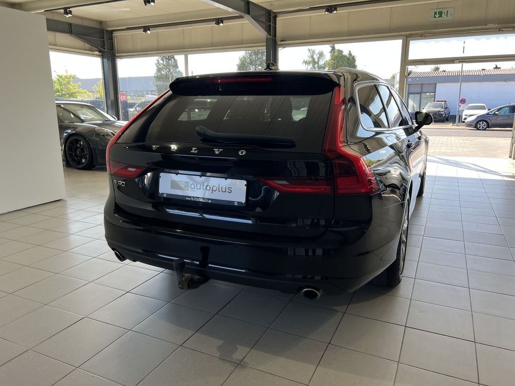 Volvo V90 T5 Momentum AHK *KEIN VERKAUF AN PRIVAT*