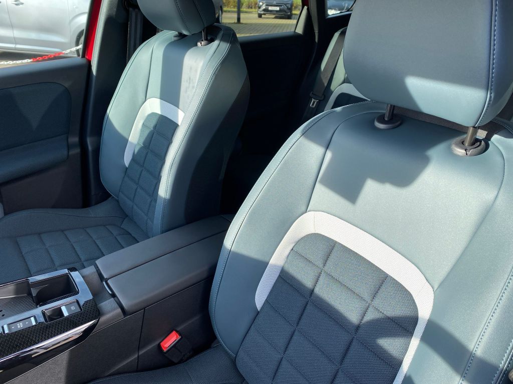 Fahrzeugabbildung Citroën C5 Aircross Hybrid 145 PLUS *Allwetterr*Sitzh.*