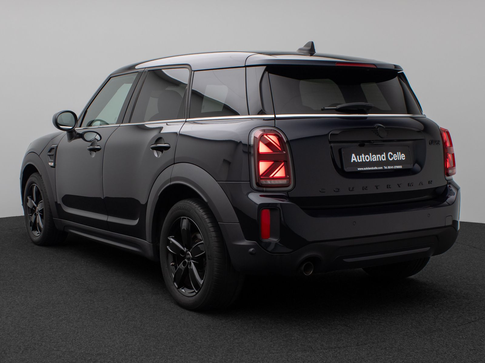 Fahrzeugabbildung MINI Cooper Countryman HUD Panorama Kamera Sportsitze