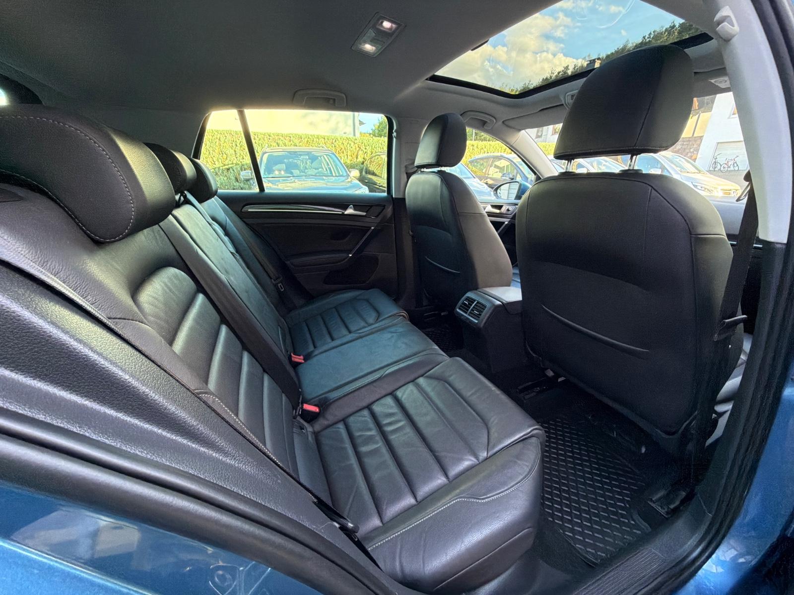 Volkswagen Golf VII 1.4 TSI Lim. Highline DSG*Pano*Standhz