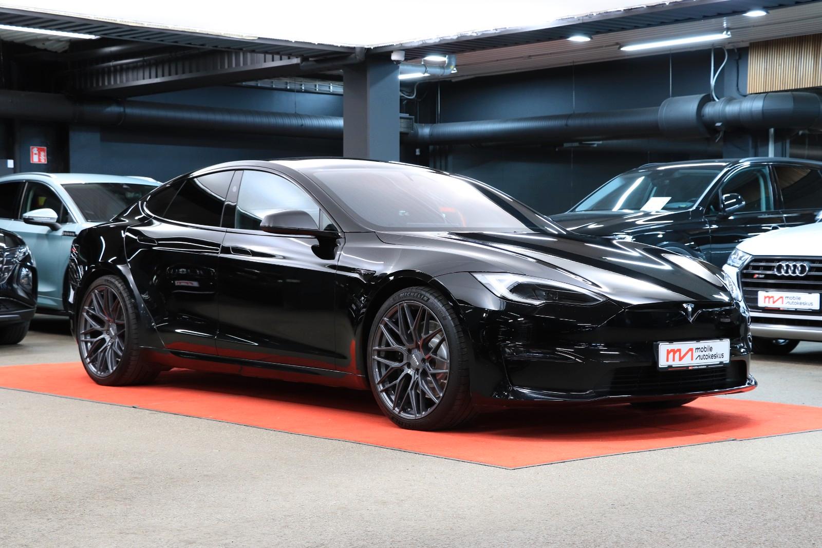 Tesla Model S Dual