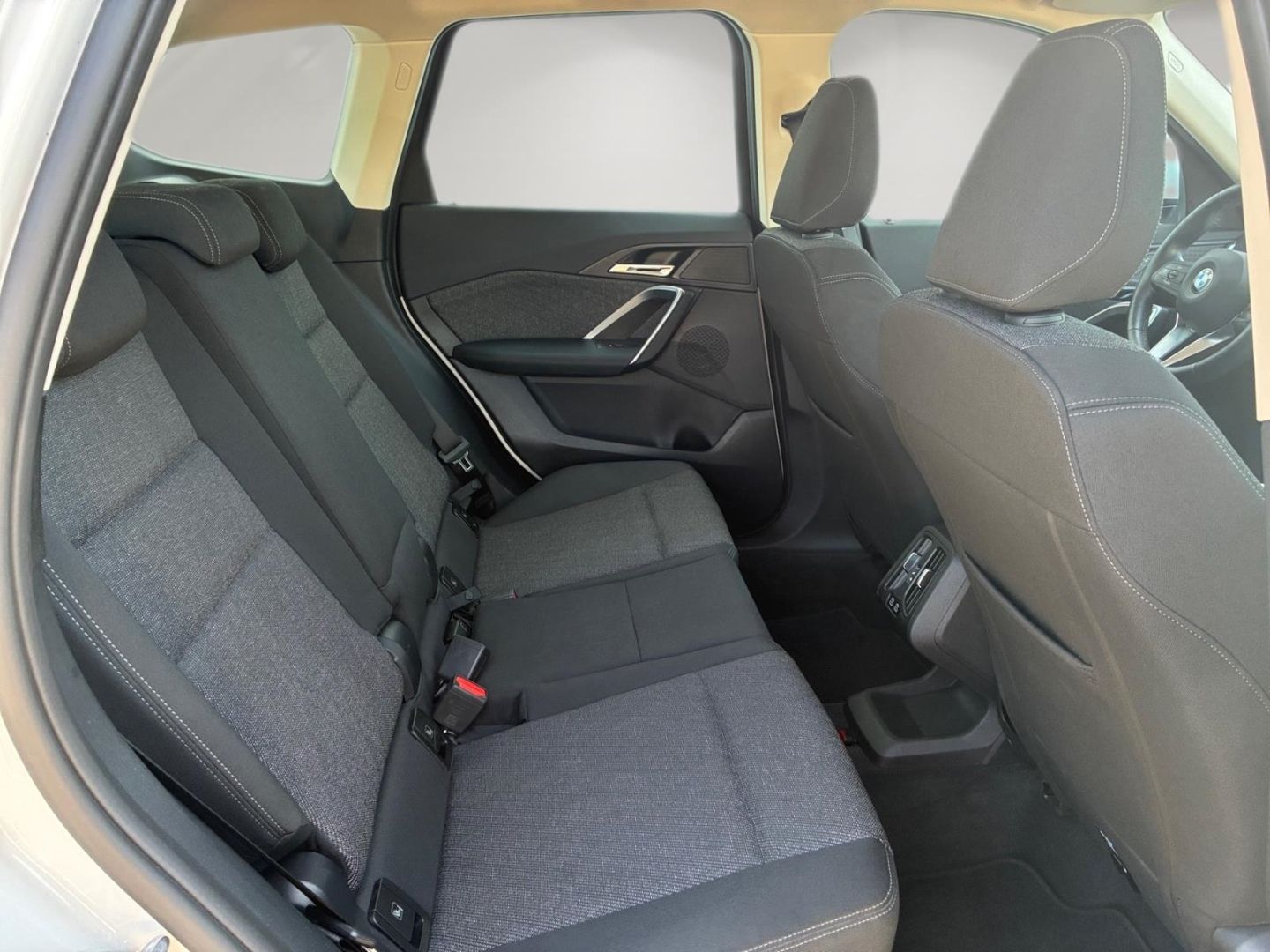 BMW X1 sDrive18d Navi LED el.Heckklappe Kamera Sitzh foto 13