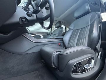 Audi A8 - 10