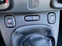 Fahrzeugabbildung Fiat Panda 1.0 Hybrid City Plus KLIMA ISOFIX RADIO