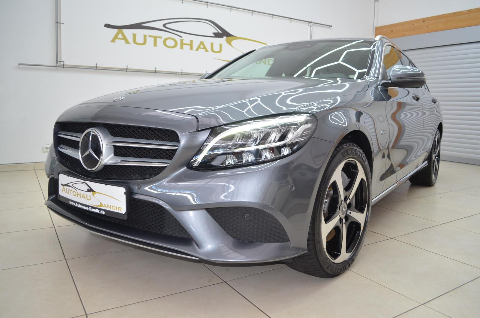 Mercedes-Benz C 300 T de Avantgarde ~Navi~LED~ACC~CAM