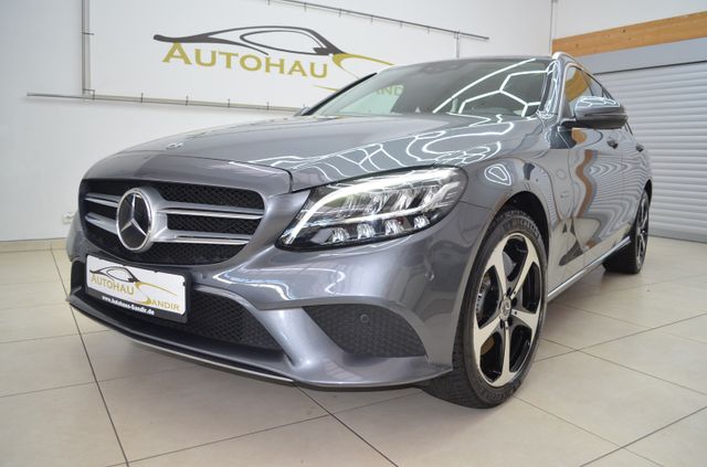 MERCEDES-BENZ C 300 T de Avantgarde ~Navi~LED~ACC~CAM